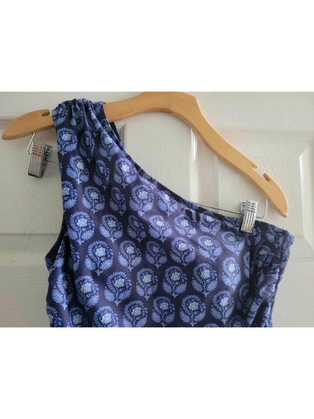 J. Crew Womens Blue White Floral One Shoulder One Piece Bathing Swimsuit size 6 - Picture 3 of 10